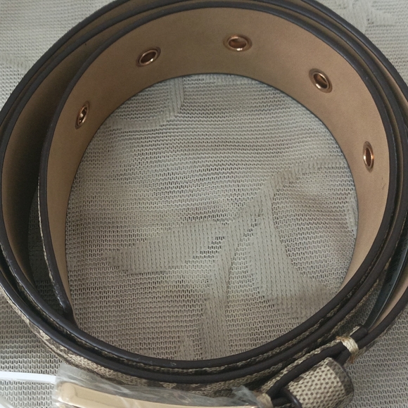 Authentic Michael Kors Womens Gold MK Buckle Belt Light Brown Signature Belt - Picture 3 of 14